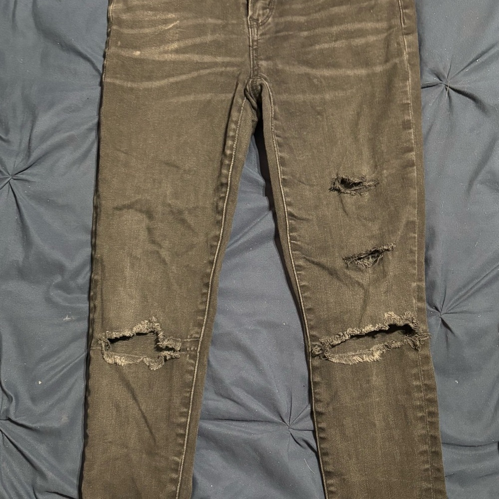 American Eagle Outfitters Black Distressed Skinny Jeans